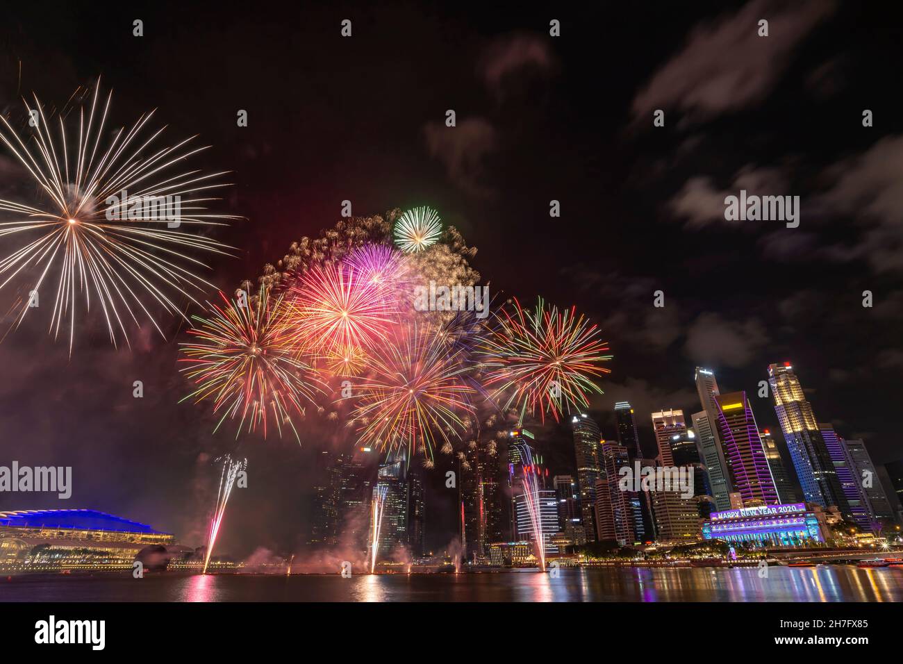 Singapore fireworks display countdown celebration at Marina Bay