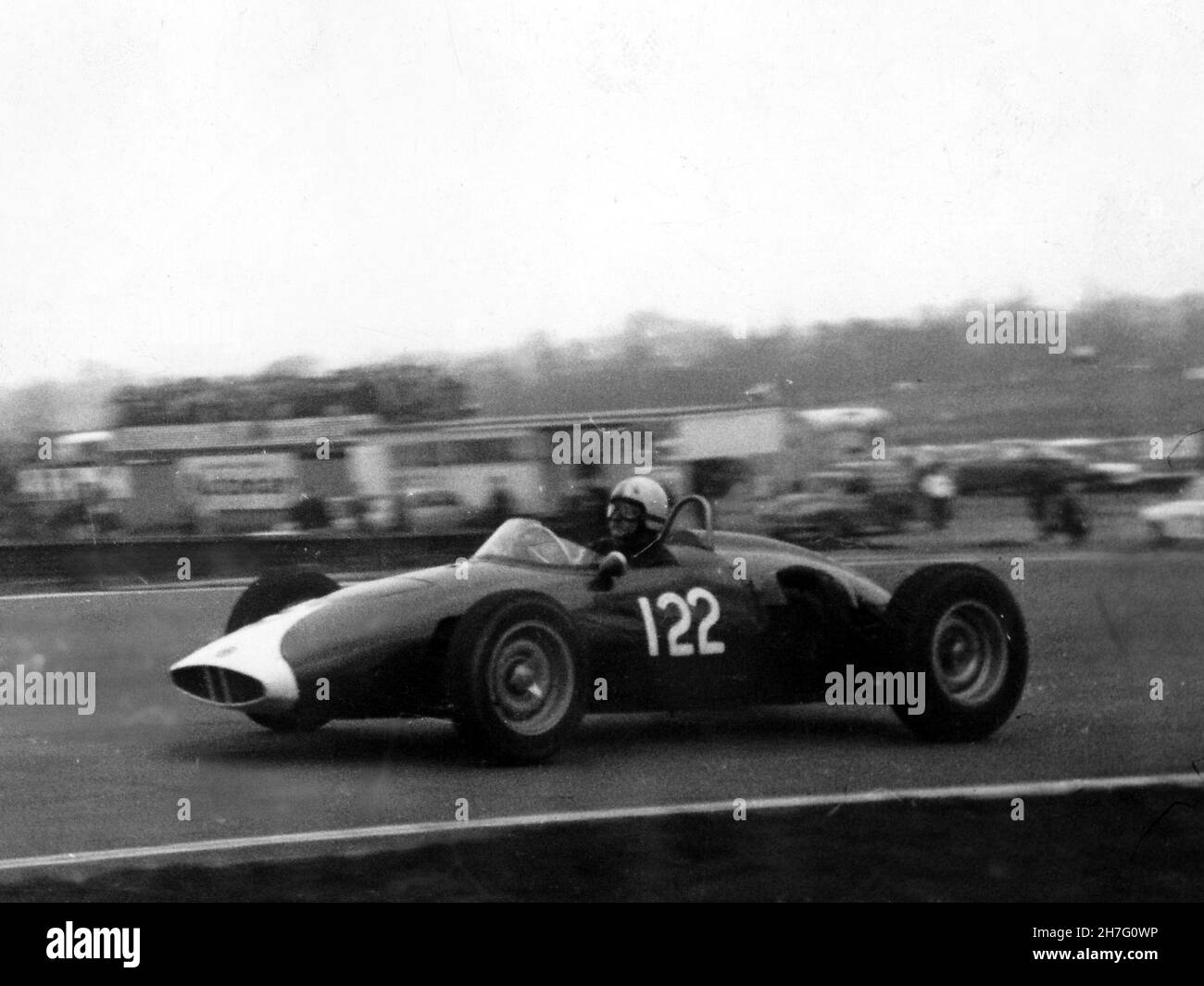 #122 Tony Marsh, BRM 4 cyl at Mallory Park 15th April 1963 Stock Photo
