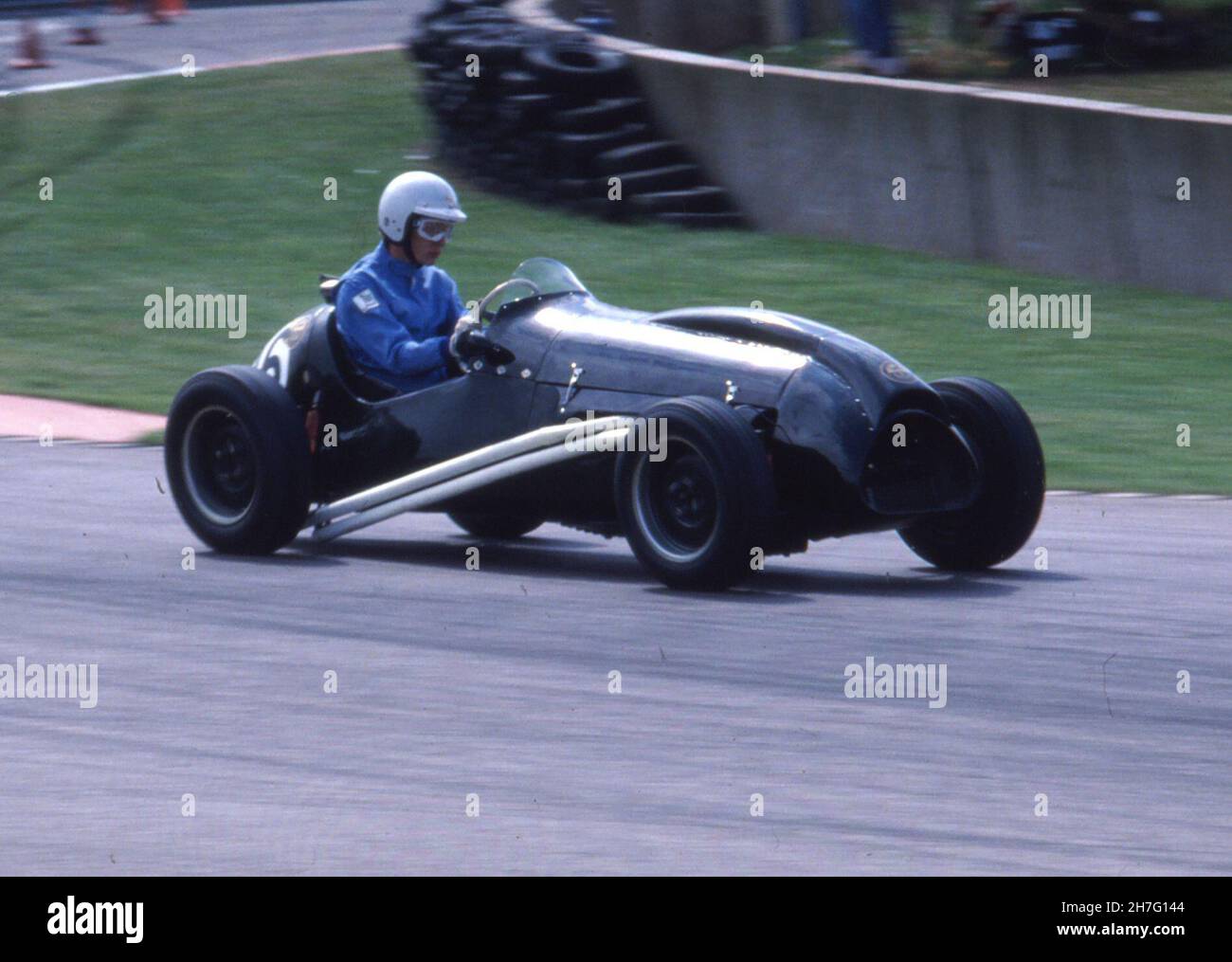 Cooper Bristol exiting the esses at a classic race meeting at Donington Park, Leics, 19th July 1980 Stock Photo