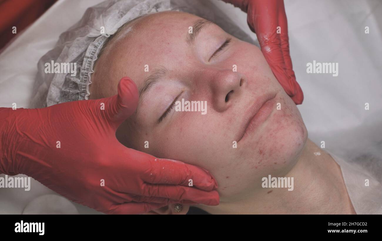Skin Problem Powder Applying powder to the client's face and massage the client's problem ...