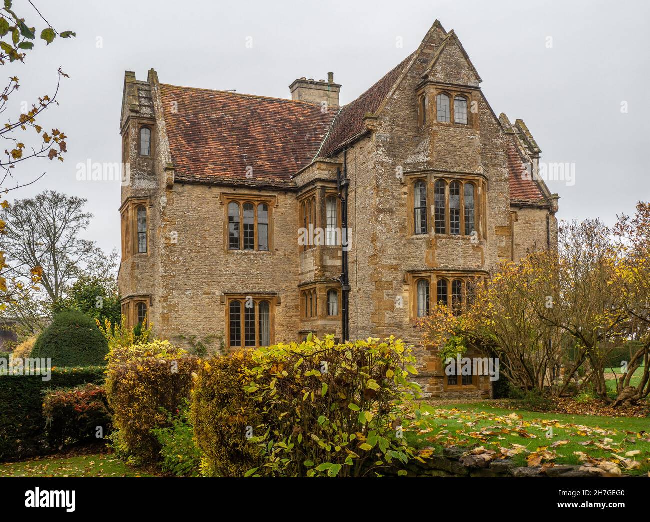 Historic Tudor manor house dating from 1540 in the village of Gayton, Northamptonshire, UK Stock Photo