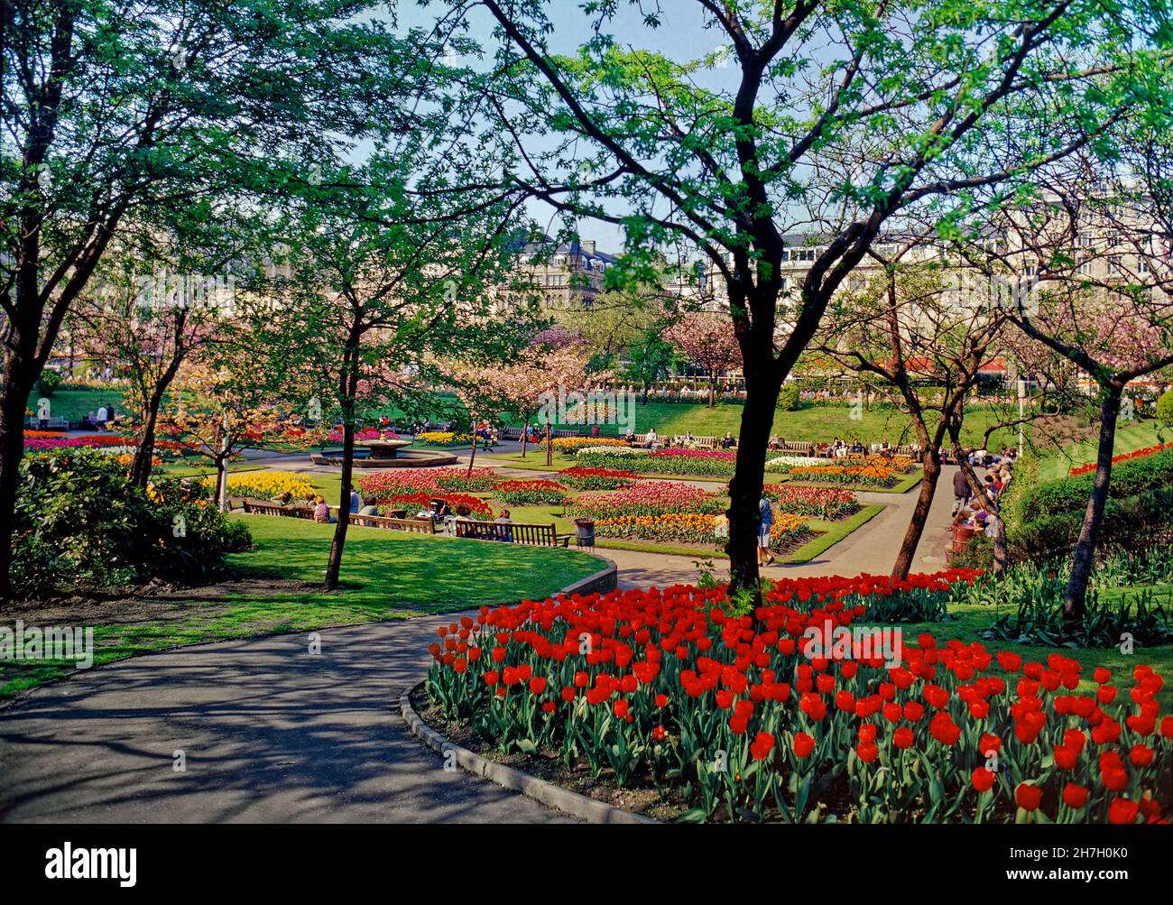 old-piccadilly-gardens-manchester-hi-res-stock-photography-and-images