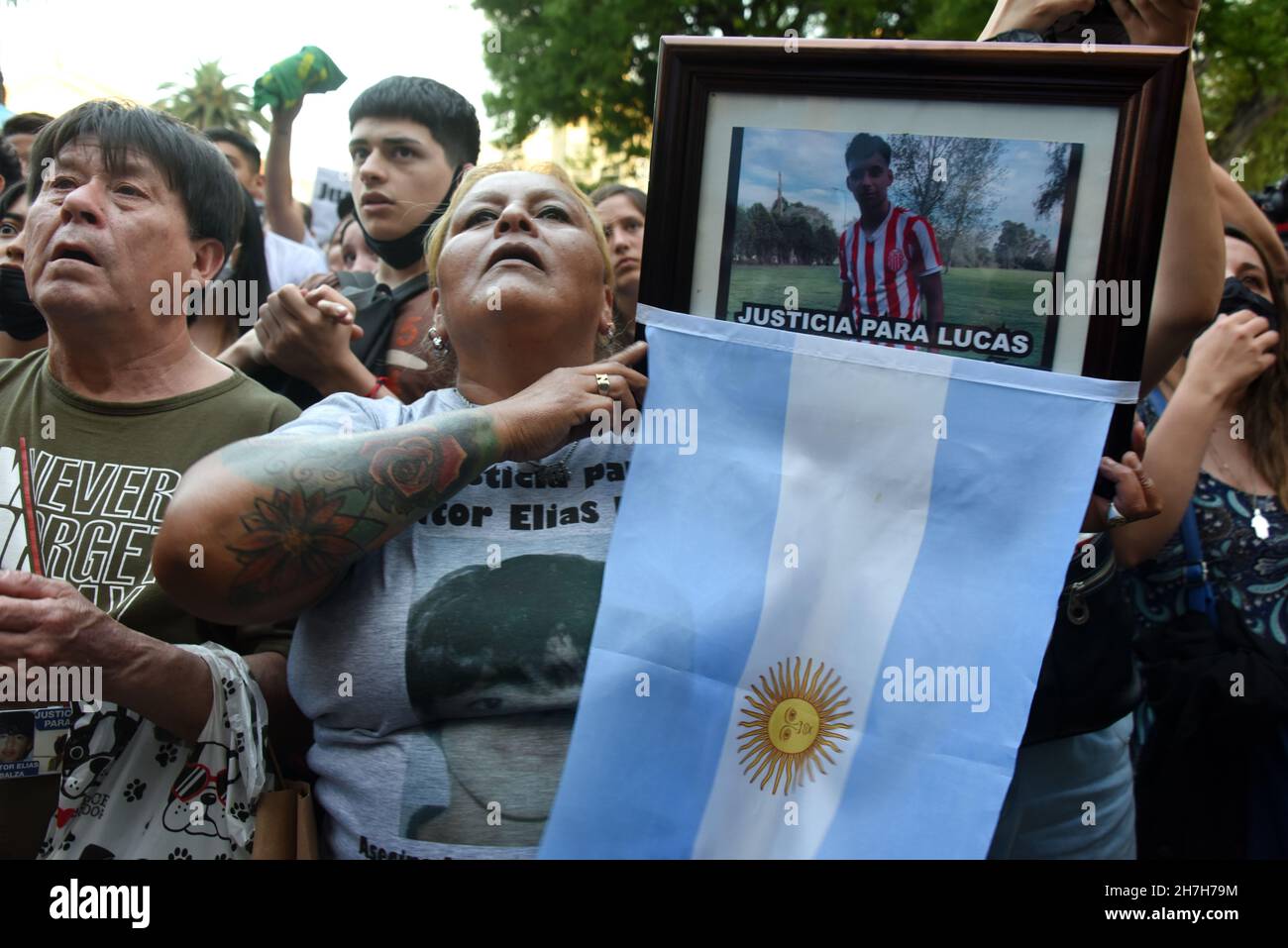 Buenos Aires, Argentina,23/11/2021, Demonstration in the Palace of the Courts demanding justice for Lucas González, a 17-year-old boy killed by the Police of the City of Buenos Aires (usually known as easy trigger) Credit: Nicolas Parodi/Alamy Live News Stock Photo