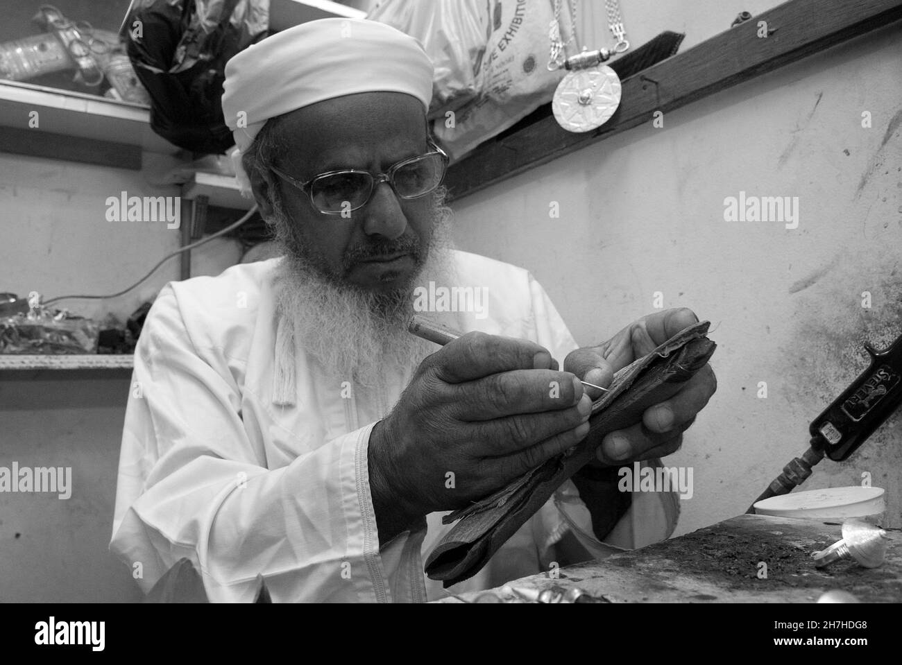 SULTANATE OF OMAN, BEDOUINS AND KHANJAR (KHANJAR IS THE TRADITIONAL OMANI CURVE DAGGER Stock