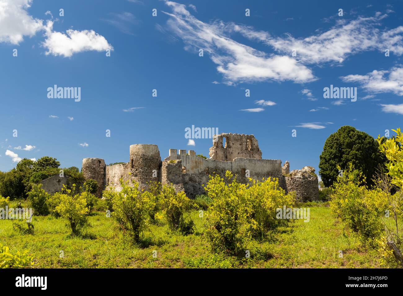 Castello Di Bivona Province Of Vibo Valentia Calabria Italy Stock castello-di-bivona-province-of-vibo-valentia-calabria-italy-stock