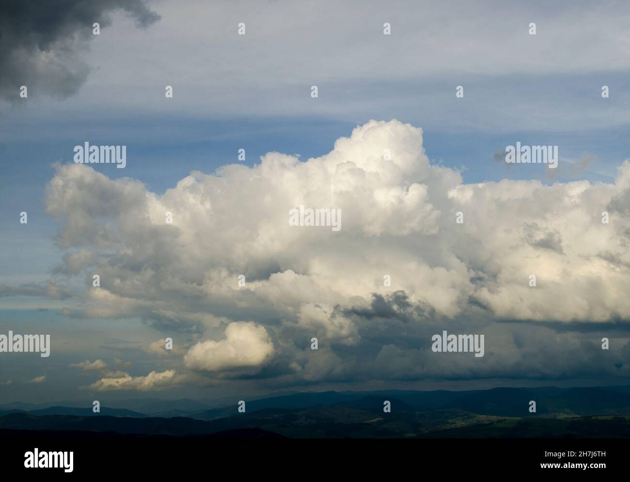 White clouds from a plane hi-res stock photography and images - Alamy