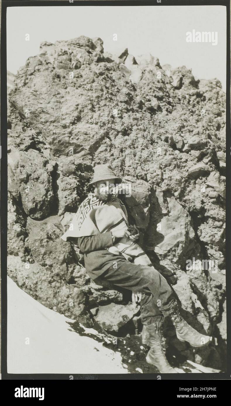 Vintage black and white photograph of Mexican volcanologist  and painter Dr. Atl (Gerardo Murillo) as a young man, Las Cruces, Popocatapetel Volcano, Mexico ca 1919-1930 Stock Photo
