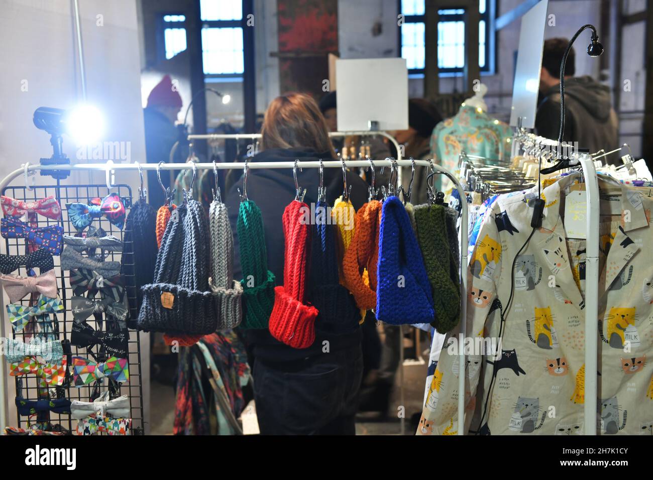 Fesch'markt, ein junger kreativer Markt für Mode, Schmuck, Accessoires und  dEsign in Wien, Österreich, Europa - Fesch'markt, a young creative market f  Stock Photo - Alamy