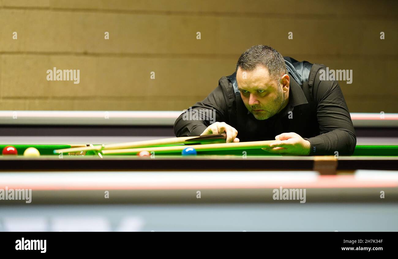Stephen Maguire during his first round match against Sanderson Lam during day one of the Cazoo UK Championship at the York Barbican. Picture date: Tuesday November 23, 2021. Stock Photo