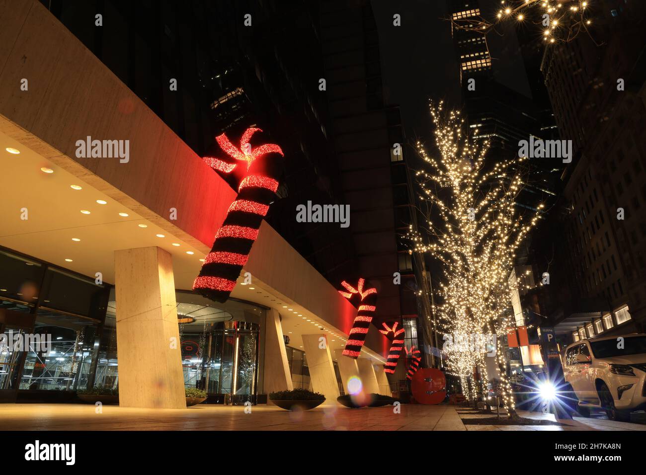 New York, N.Y/USA – 21st Nov. 2021: Giant candy canes hang outside an ...