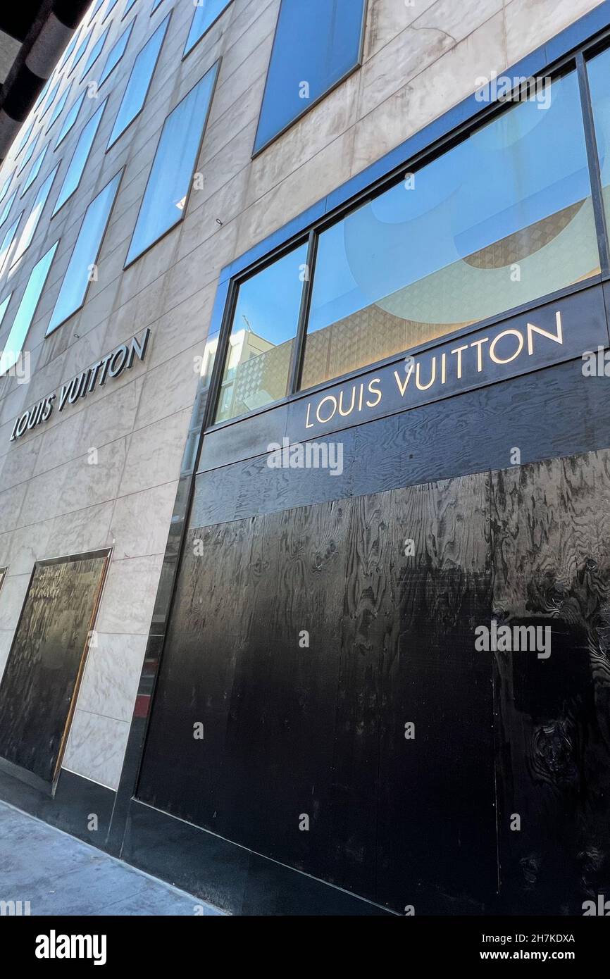 Louis Vuitton shop. San Francisco, California, USA Stock Photo - Alamy