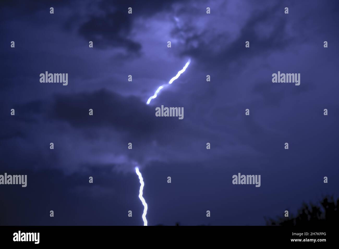 Lightning In The Night Sky Stock Photo - Alamy