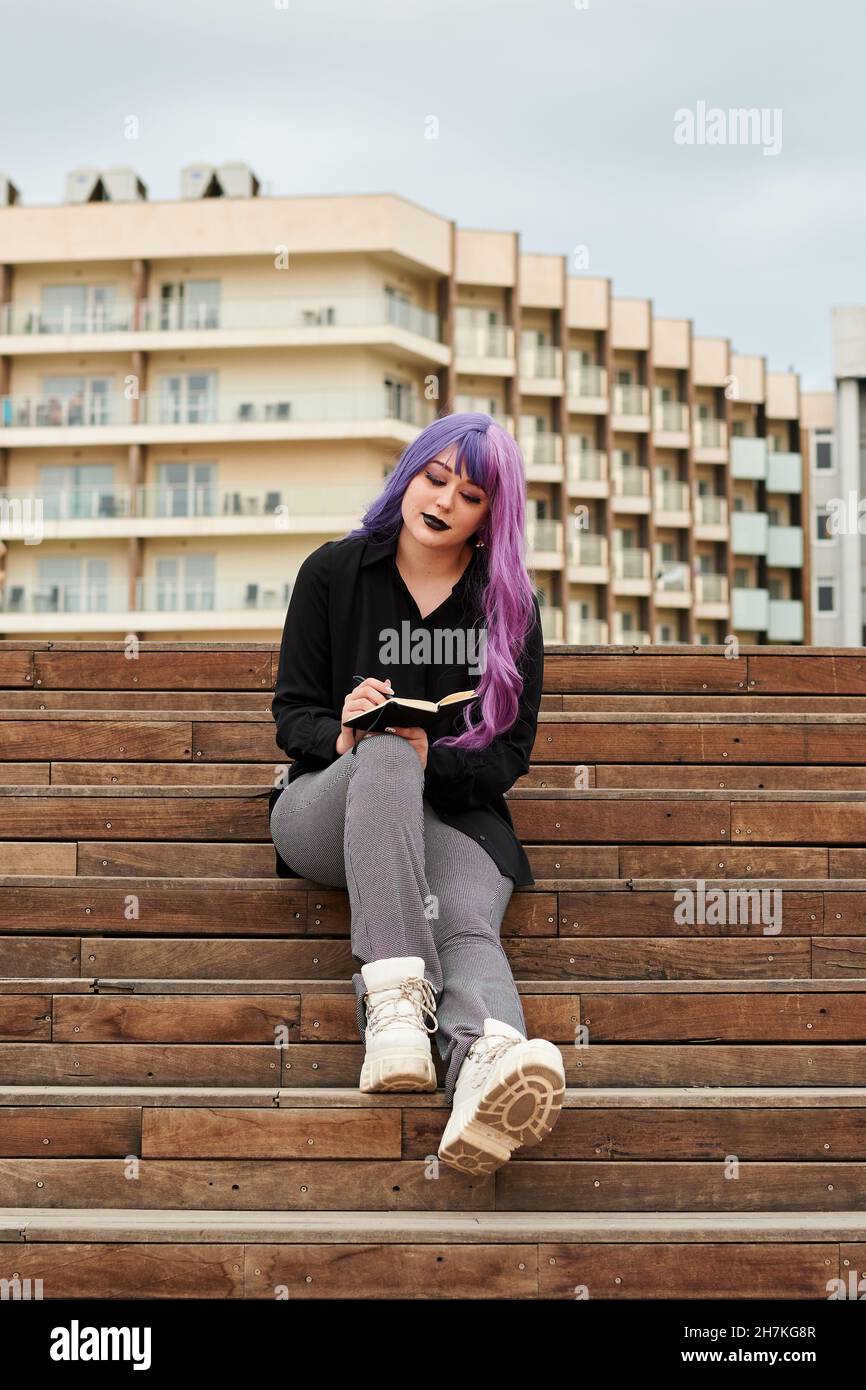 Non binary identity hi-res stock photography and images - Alamy