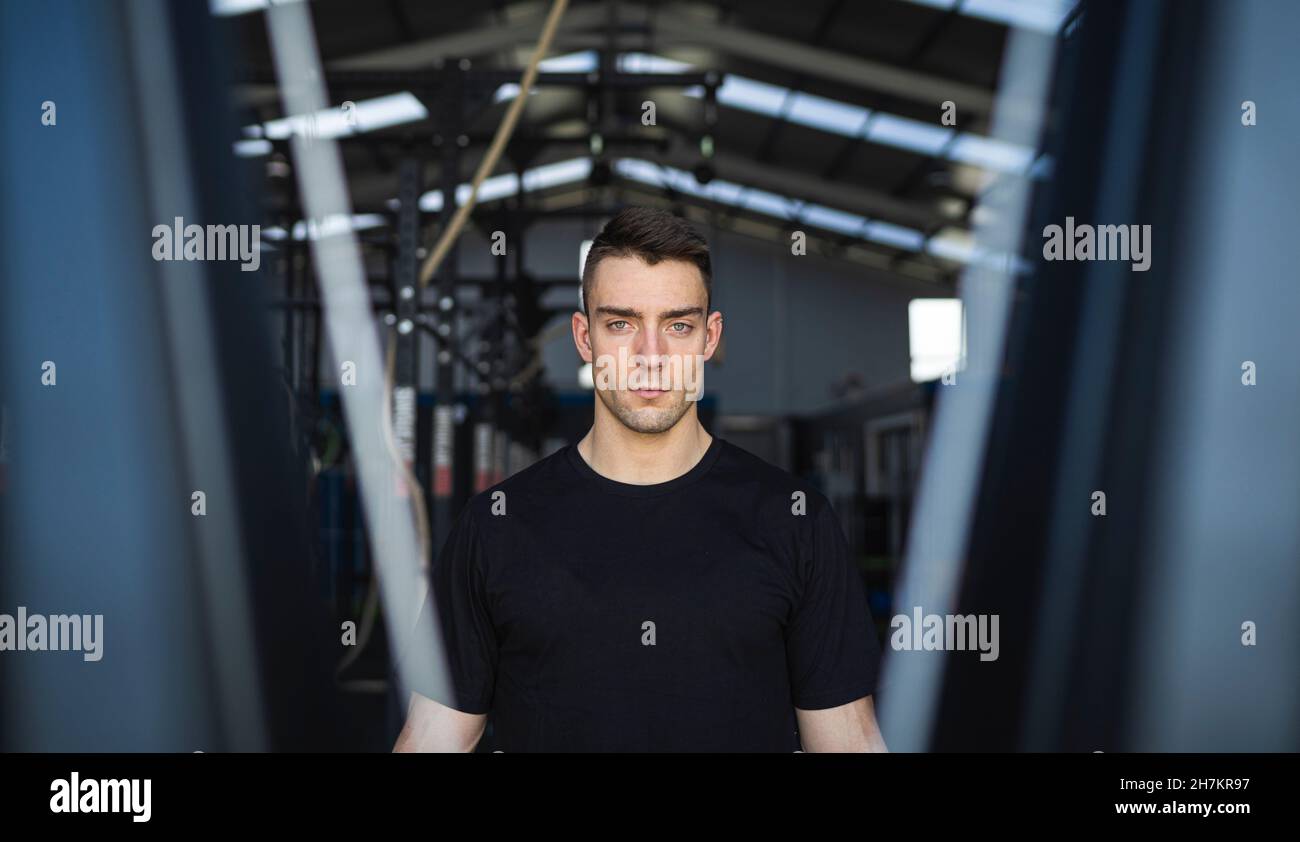Male 20 serious hi-res stock photography and images - Alamy