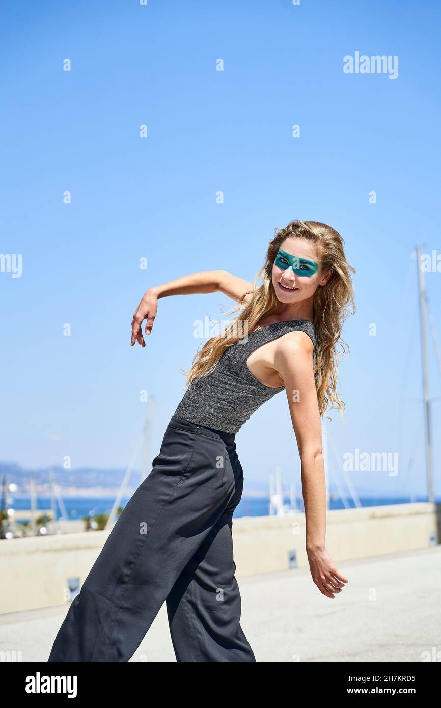 Blond woman 30 35 years hi-res stock photography and images - Alamy