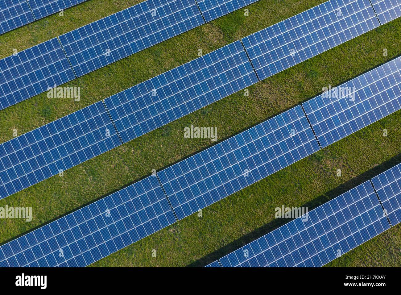 Solar drone hi-res stock photography and images - Alamy