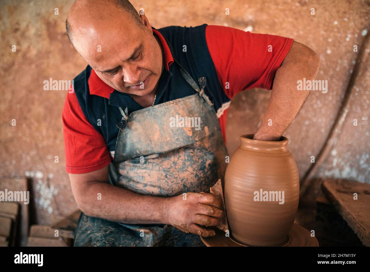 Potter making hires stock photography and images Alamy