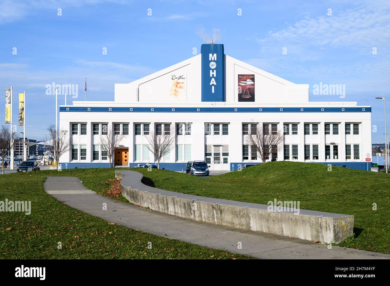 Seattle - November 21, 2021;South wall view of the Museum of History and Industry in the South Lake Union neighborhood of Seattle under a blue fall sk Stock Photo