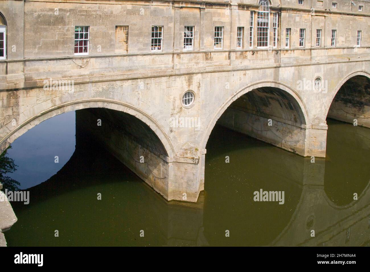 The Pulteney Bridge Over The River Avon At Bath High Resolution Stock ...