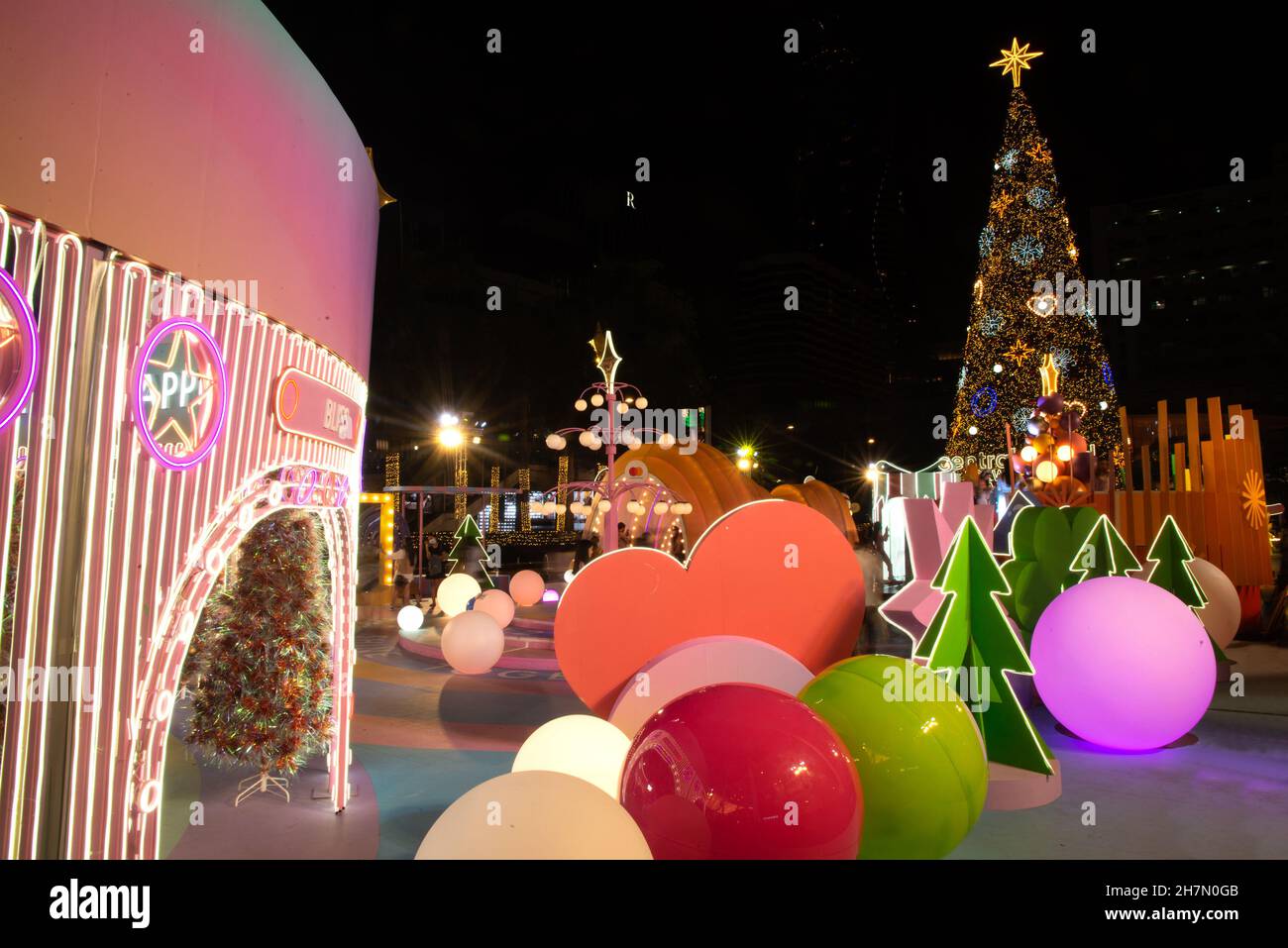Manila Christmas 2022 Light And Ball Star Decorate Beautiful On Christmas Tree Celebration 2022  At Central World Department Store For Christmas Day And Happy New Year  Event Stock Photo - Alamy
