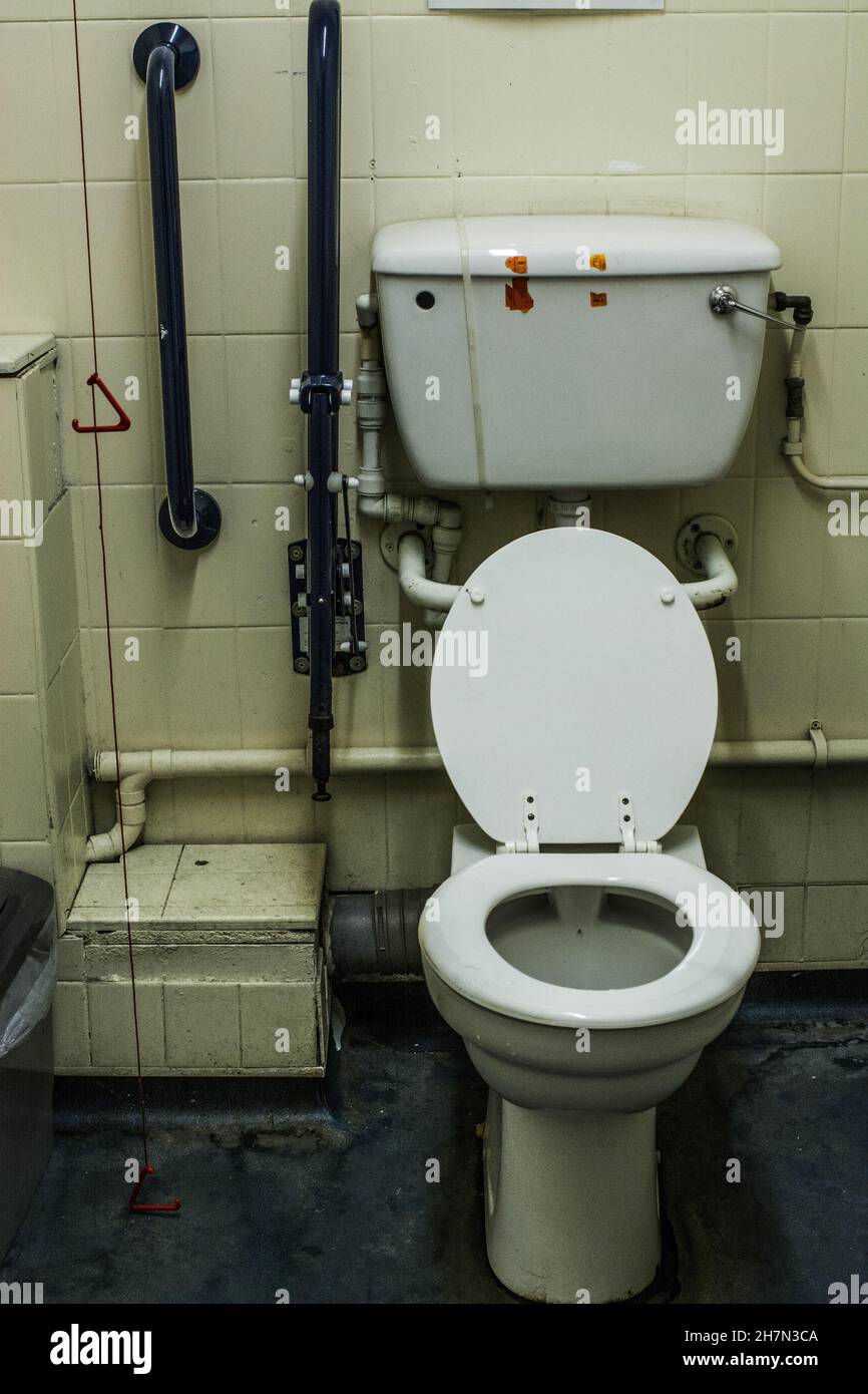 Men's public bathroom hi-res stock photography and images - Alamy