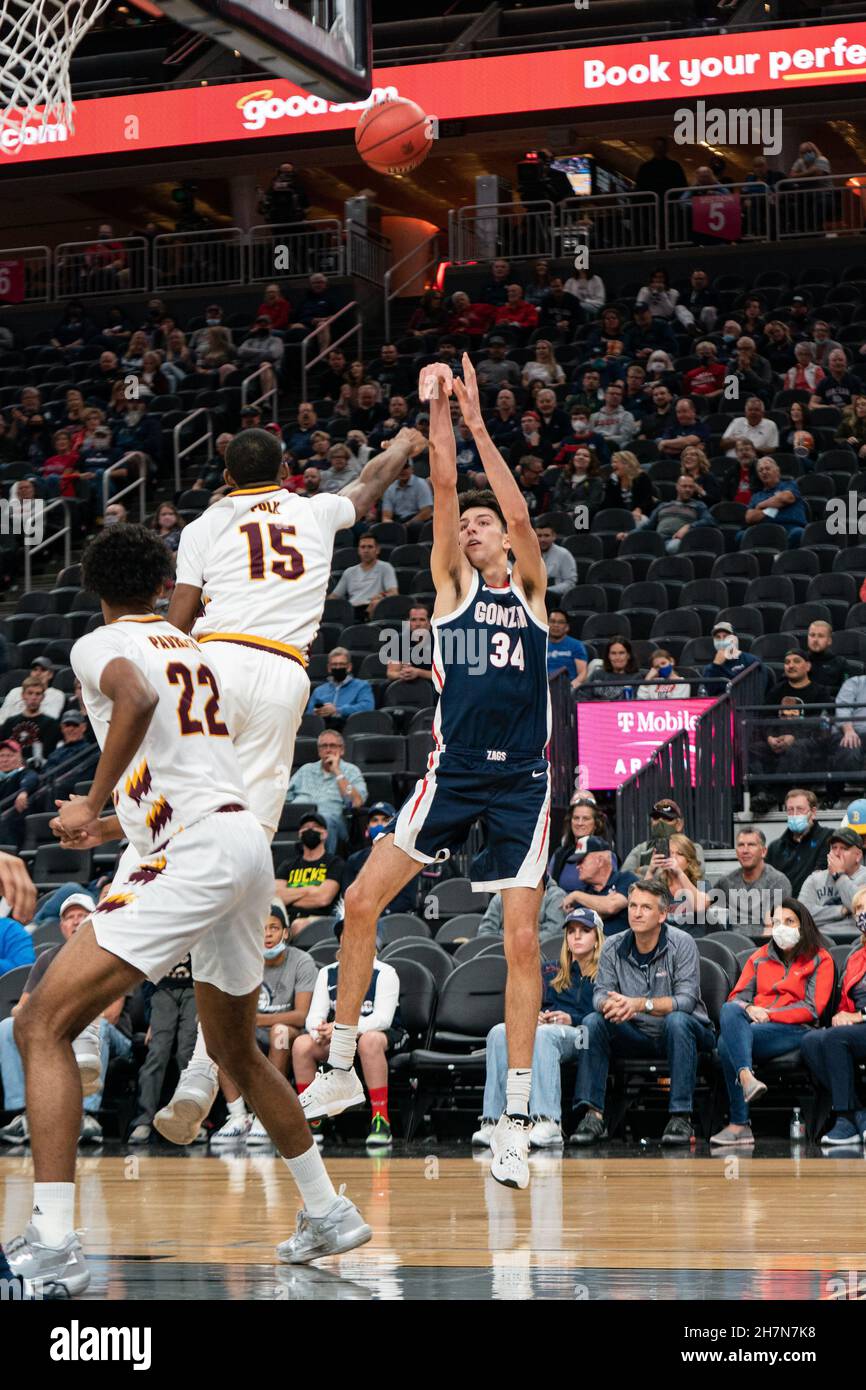 Gonzaga Bulldogs center Chet Holmgren (34) shoots during a NCAA basketball  game against the Central Michigan Chippewas, Monday, Nov. 22, 2021, in Las  Stock Photo - Alamy