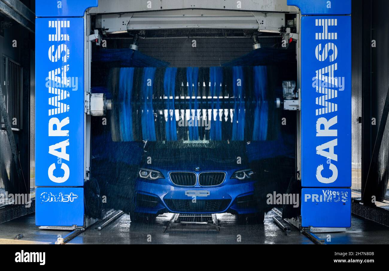 Car wash BMW passenger car Stock Photo Alamy