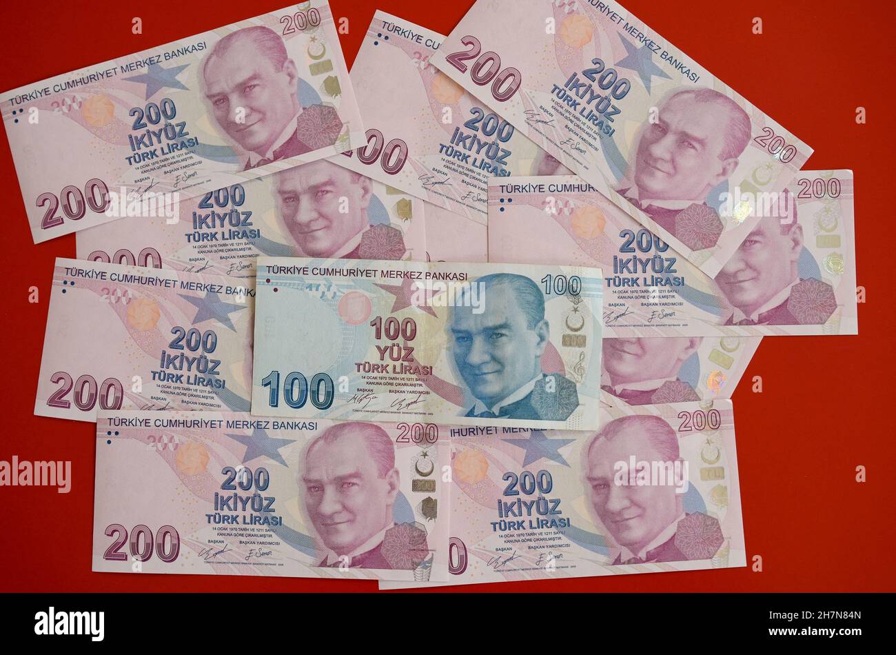TURKEY, Istanbul, banknotes turkish Lira / TÜRKEI, Istanbul, 100er und 200er Banknoten türkische Lira mit Bild von Mustafa Kemal Atatürk Stock Photo