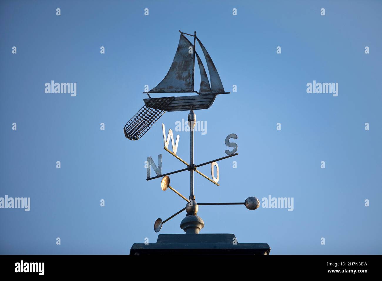 Weather vane with sailing ship, Historic Old Harbour, Hooksiel, East Frisia, Lower Saxony