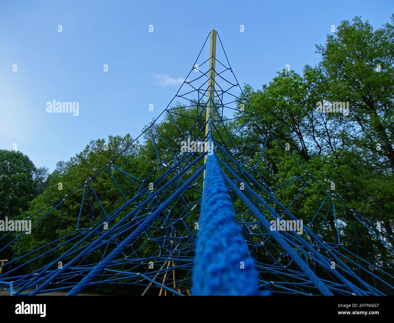 Blue playground equipment hi-res stock photography and images - Alamy