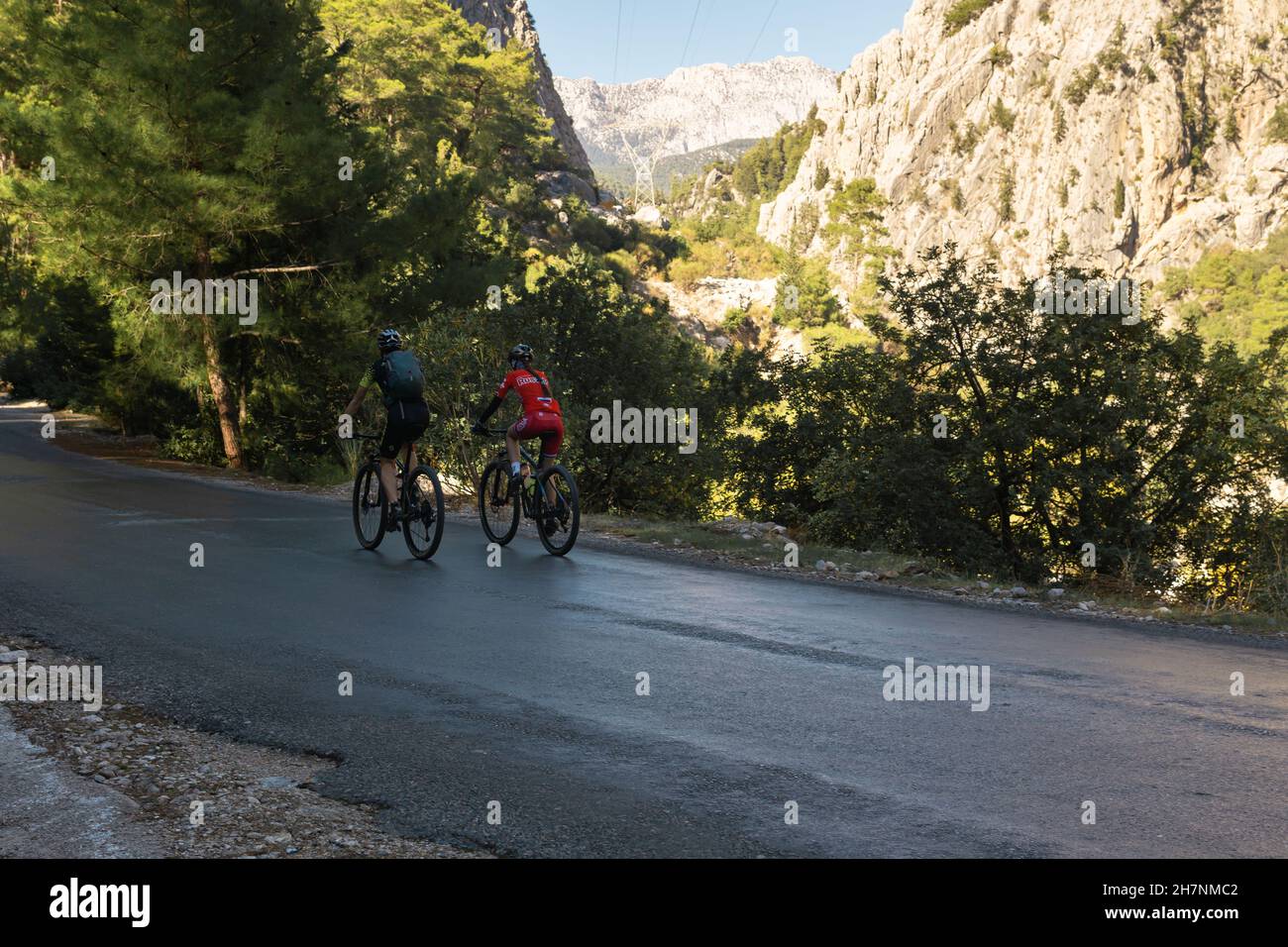 Two road cyclists male hi-res stock photography and images - Alamy