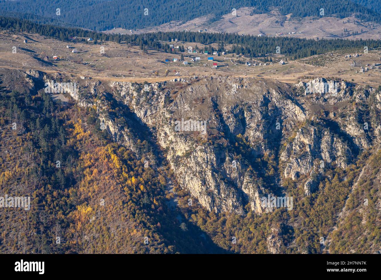 Blick vom Aussichtsgipfel Curevac in die Tara Schlucht, Durmitor Nationalpark, abljak, Montenegro, Europa  |    Tara Canyon seen from Curevac viewpoi Stock Photo