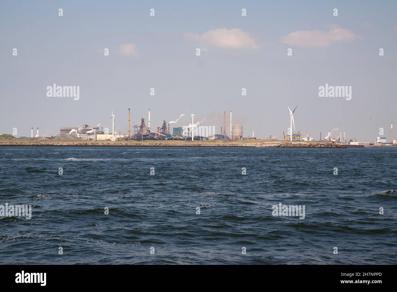 IJMUIDEN - A drone photo of the Tata Steel IJmuiden steel factory. ANP  JEFFREY GROENEWEG netherlands out - belgium out Stock Photo - Alamy