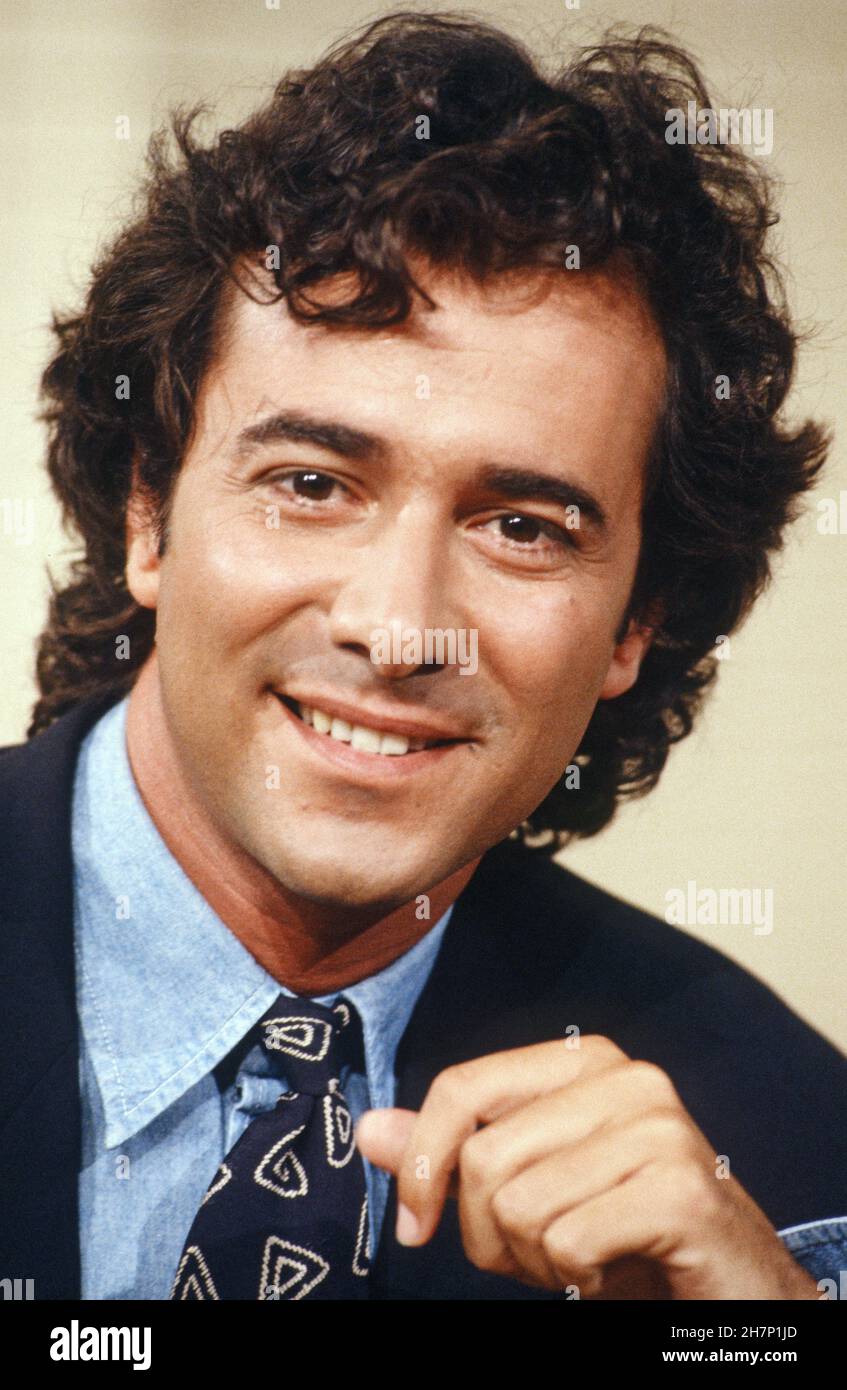 Bernard Montiel on the set of the TV show "Vidéo gag" on TF1, a few