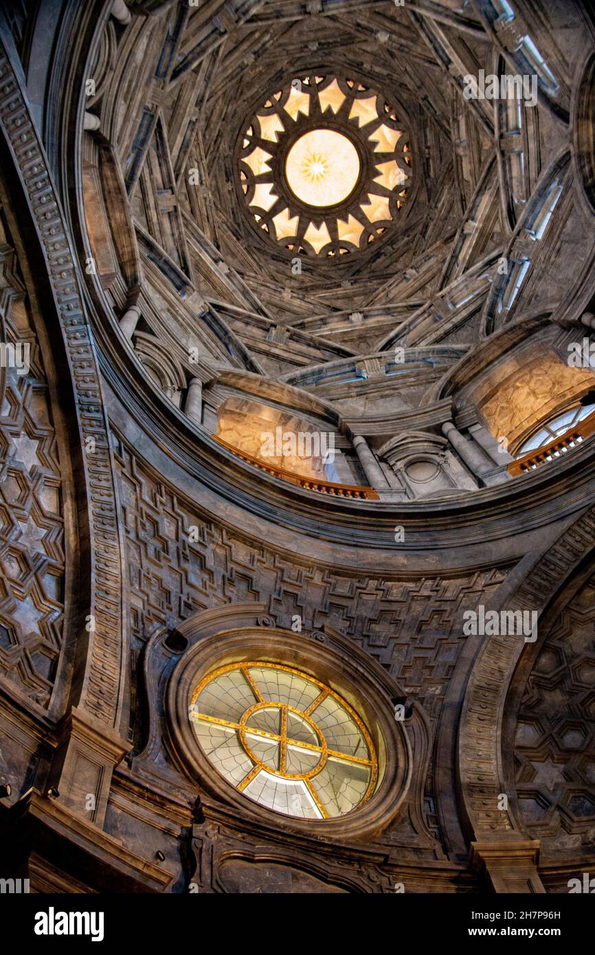 Stunning interior of the dome of the Cappella della Sacra Sindone (Chapel of the Holy Shroud), Piazza San Giovanni, Turin, Piedmont, Italy Stock Photo