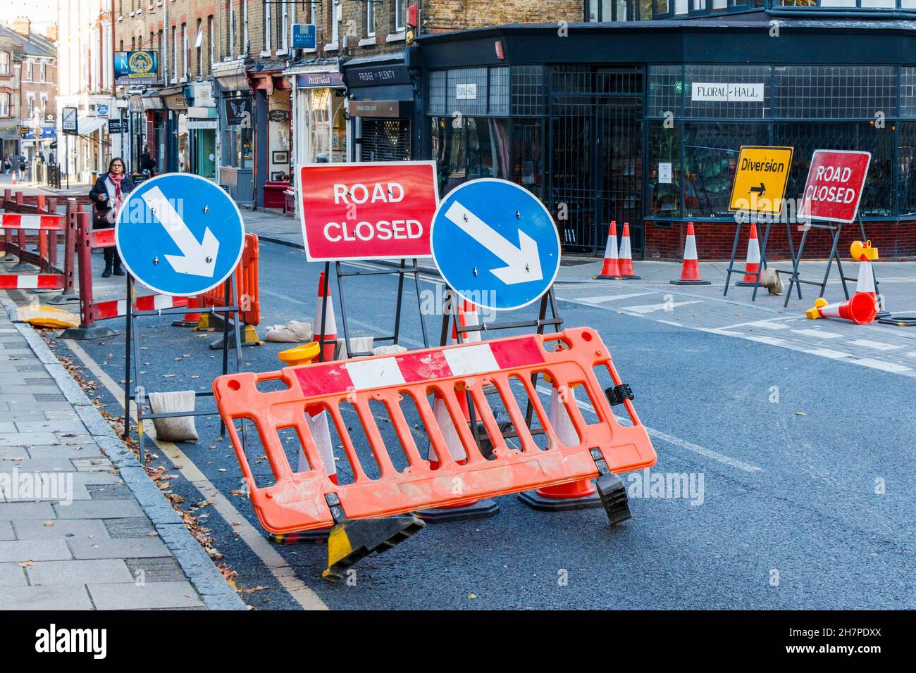 Crouch hill road sign hires stock photography and images Alamy
