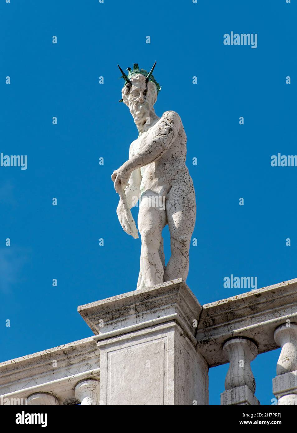 Statue, Marciana Library, Piazza San Marco (Saint Mark's Square), Venice, Italy Stock Photo
