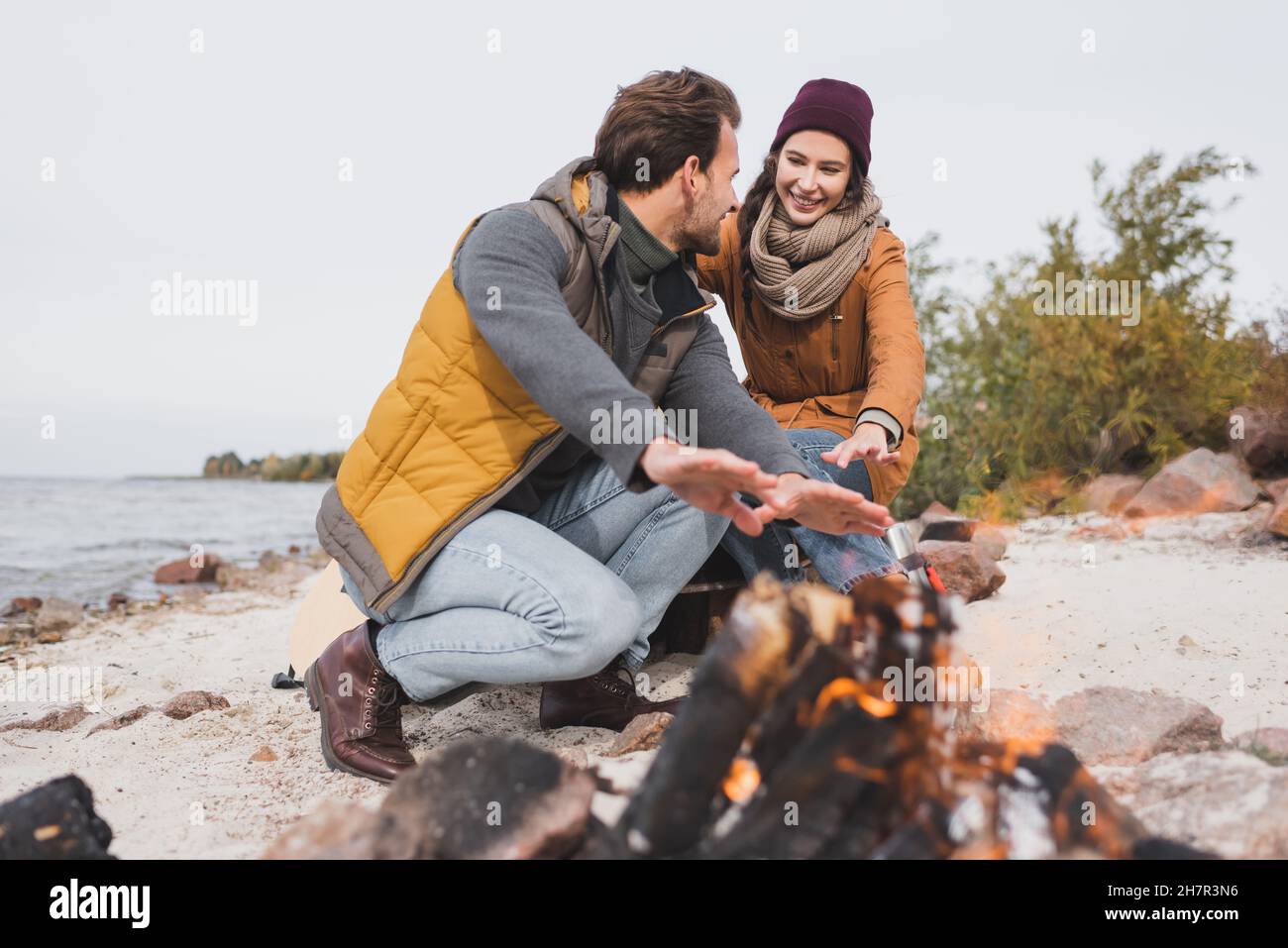 Attractive young couple hikers hi-res stock photography and images - Alamy