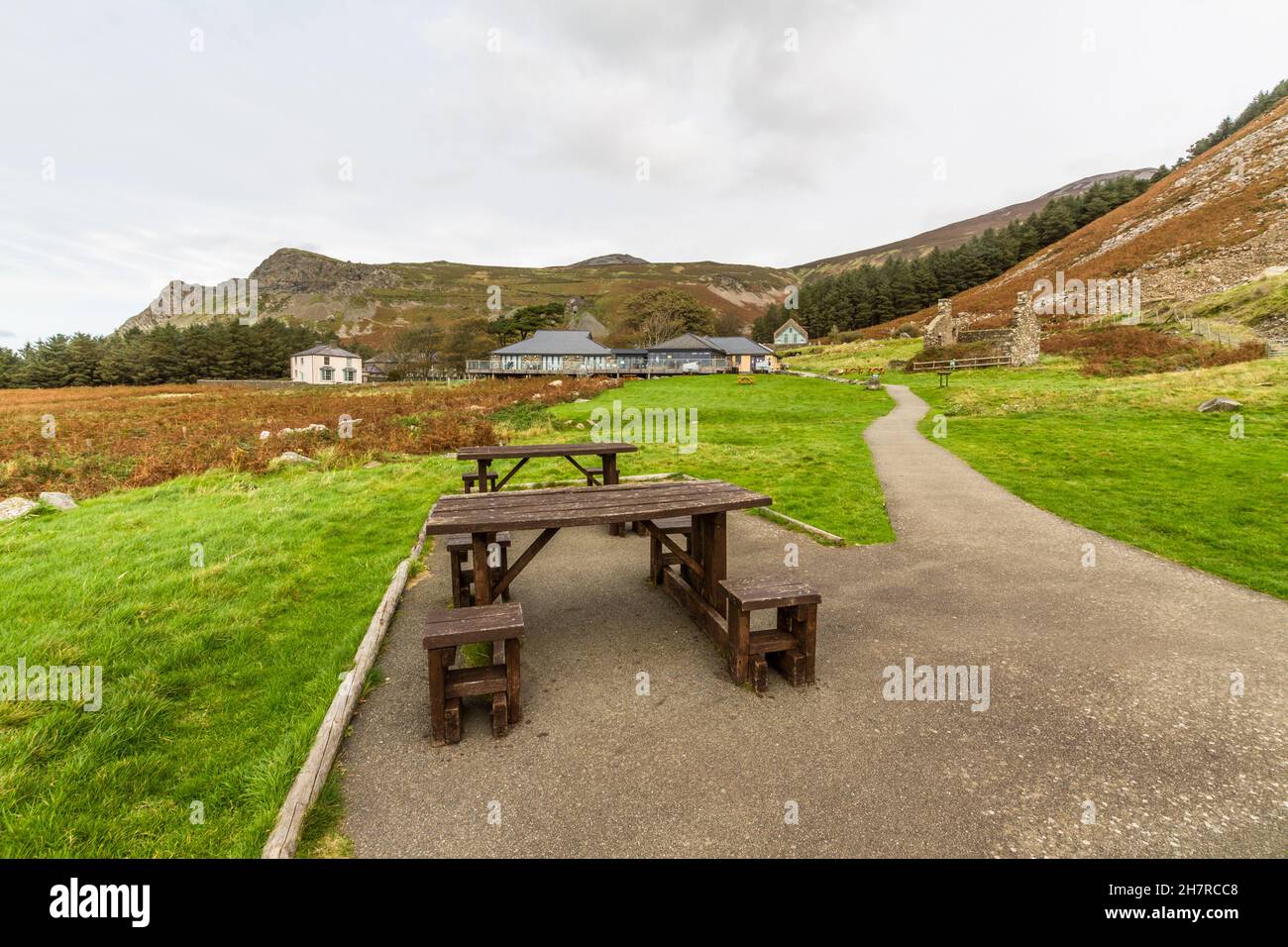 CAPEL CURIG, WALES – OCTOBER 7  2020:  Nant Gwrtheyrn, Welsh Education Centre advancing study of Welsh language, literature and culture, picnic tabled Stock Photo