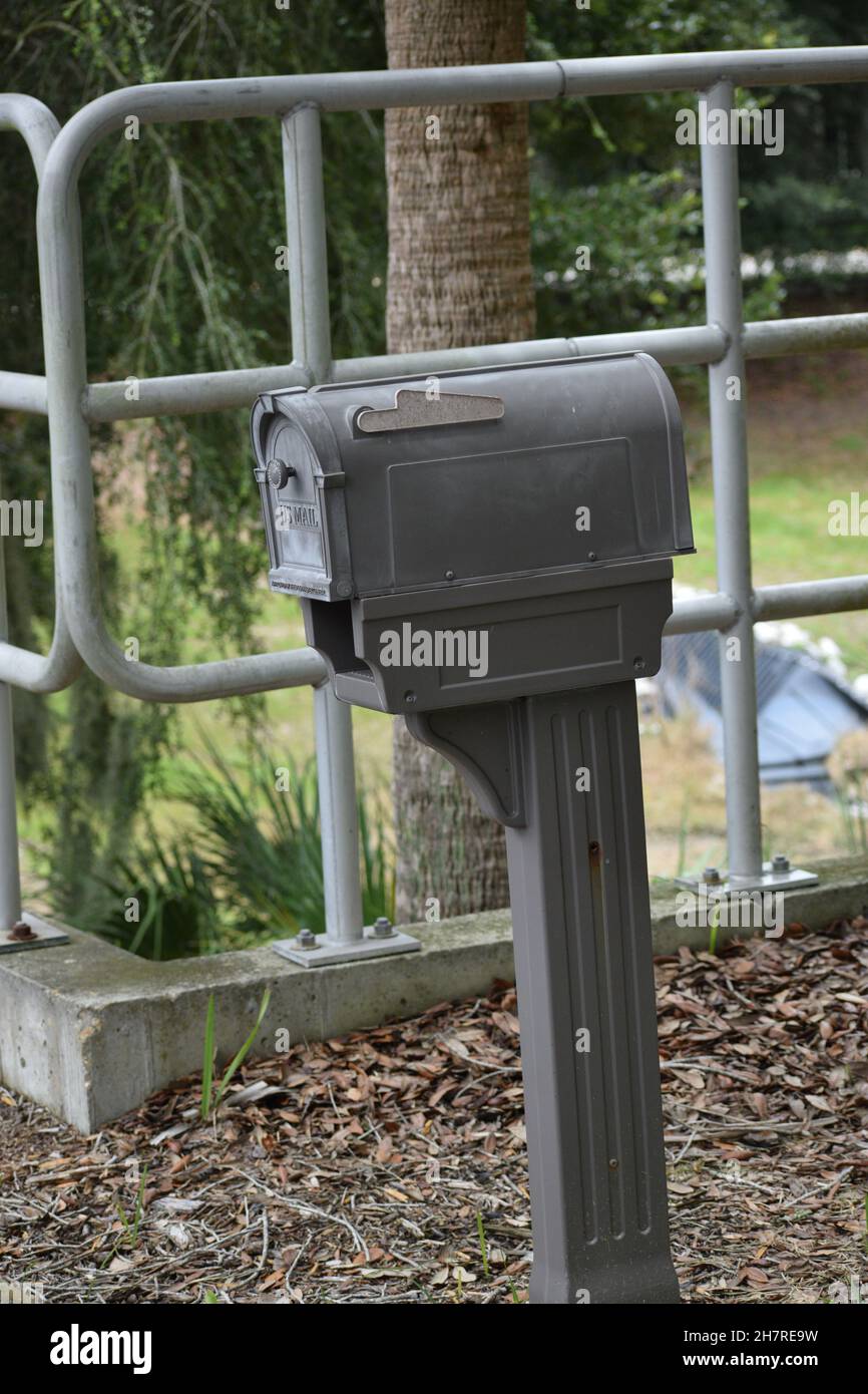 Usps mailbox hires stock photography and images Alamy