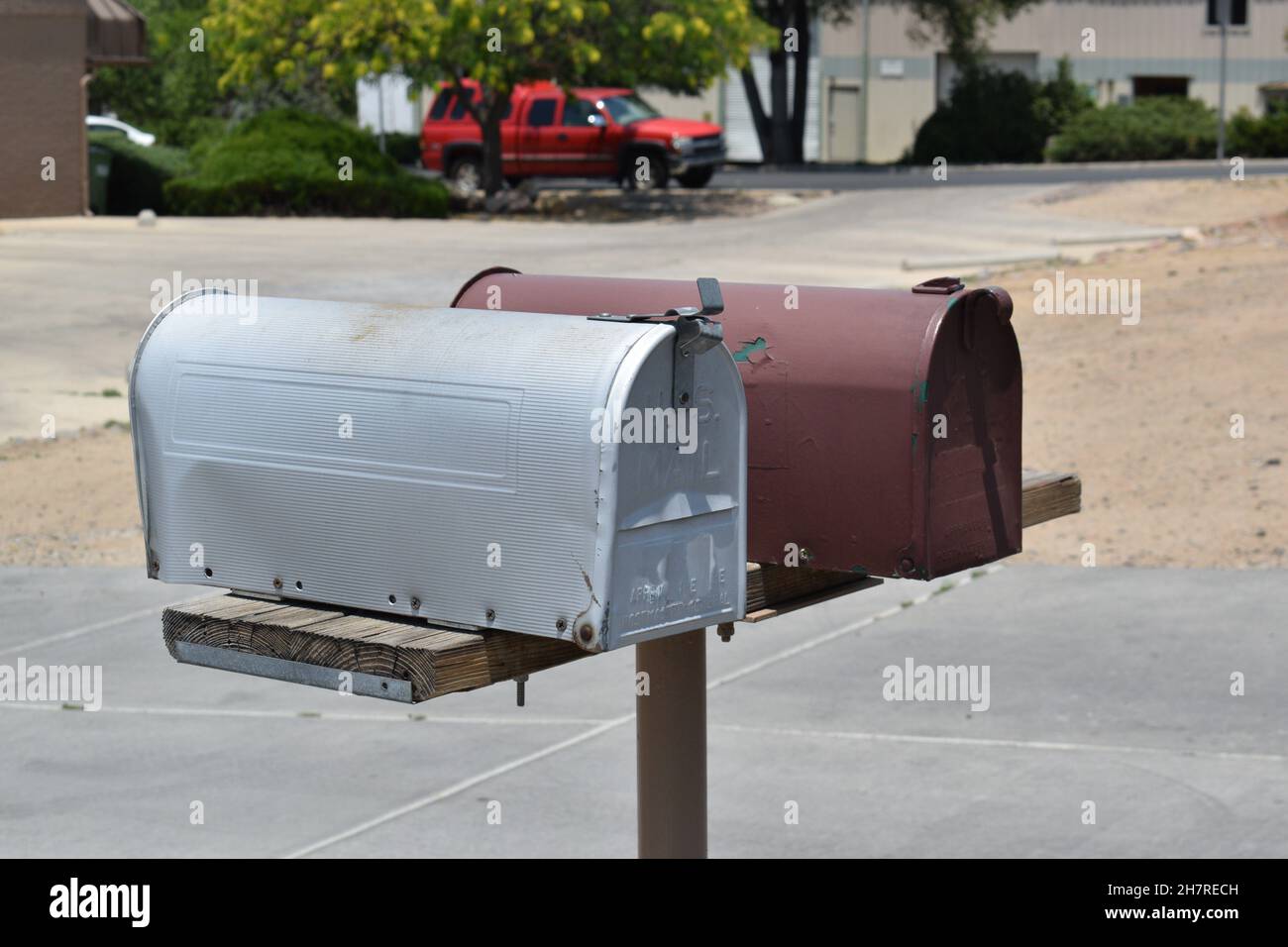 Individual mailbox hi-res stock photography and images - Alamy