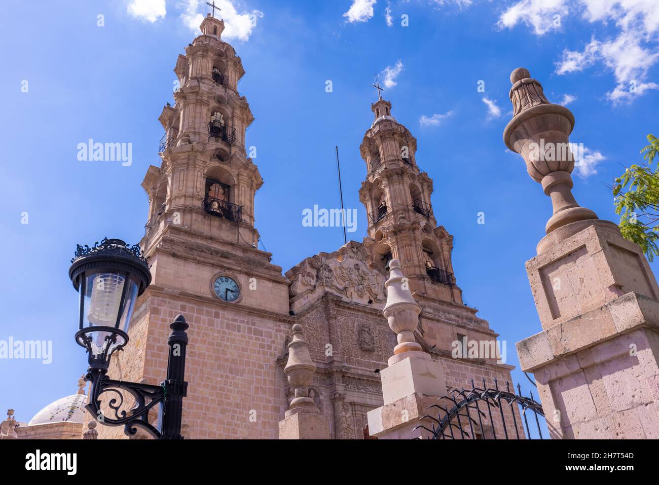 Mexico, Aguascalientes Cathedral Basilica of Our Lady of the Assumption in historic city center located at Plaza de la Patria. Stock Photo