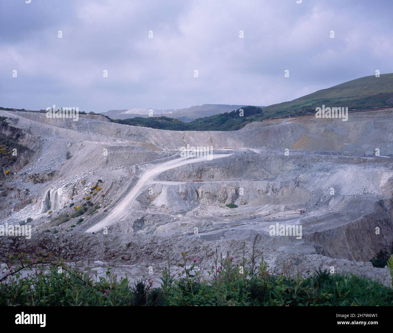 England, Cornwall, Industry, Open cast china clay mine Stock Photo Alamy
