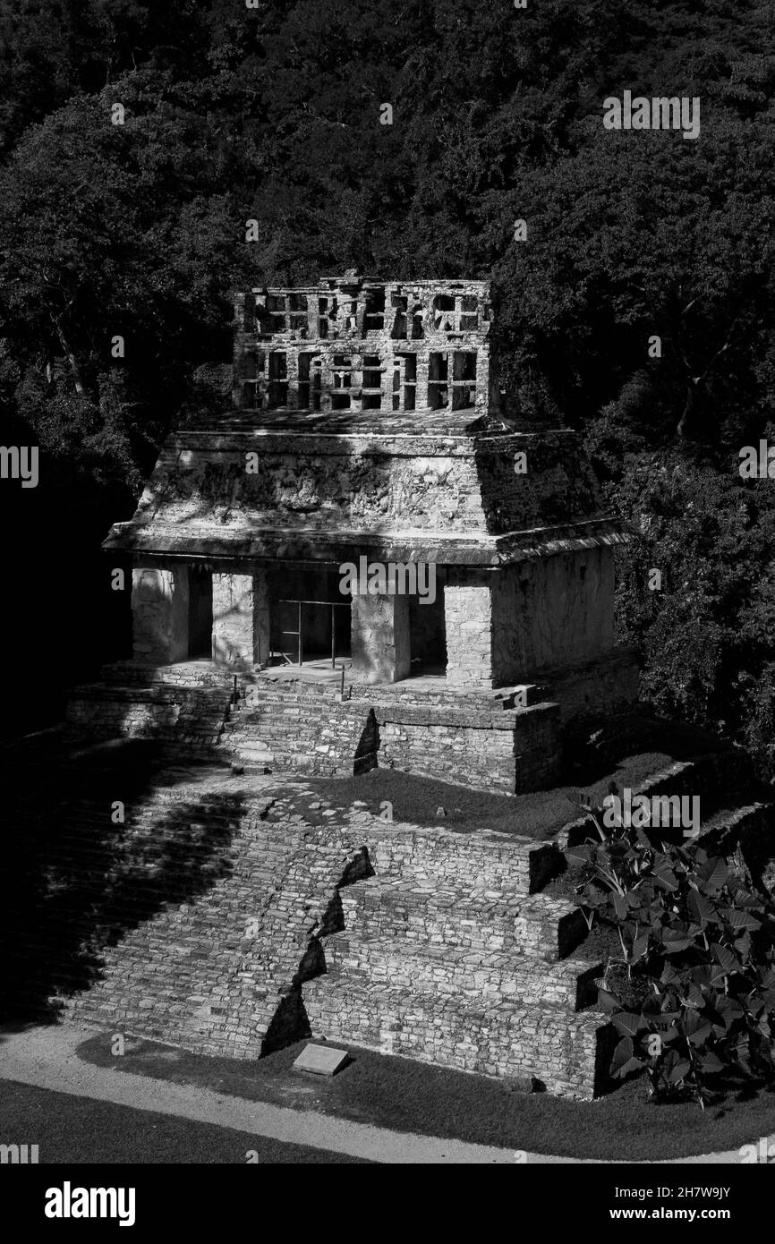 Temple of the Cross Complex of ancient pre-columbian buildings at the mayan archaeological site of Palenque, Chiapas, Mexico. Stock Photo