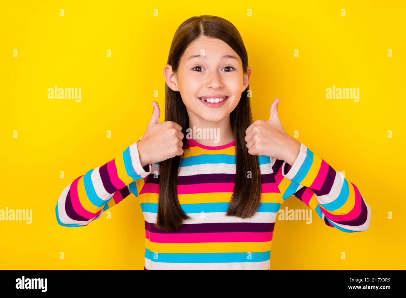 Photo of positive little lady raise thumbs up give positive feedback ...