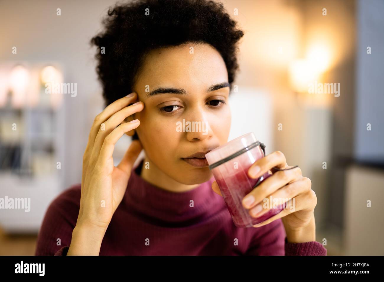 Sense of smell covid hires stock photography and images Alamy