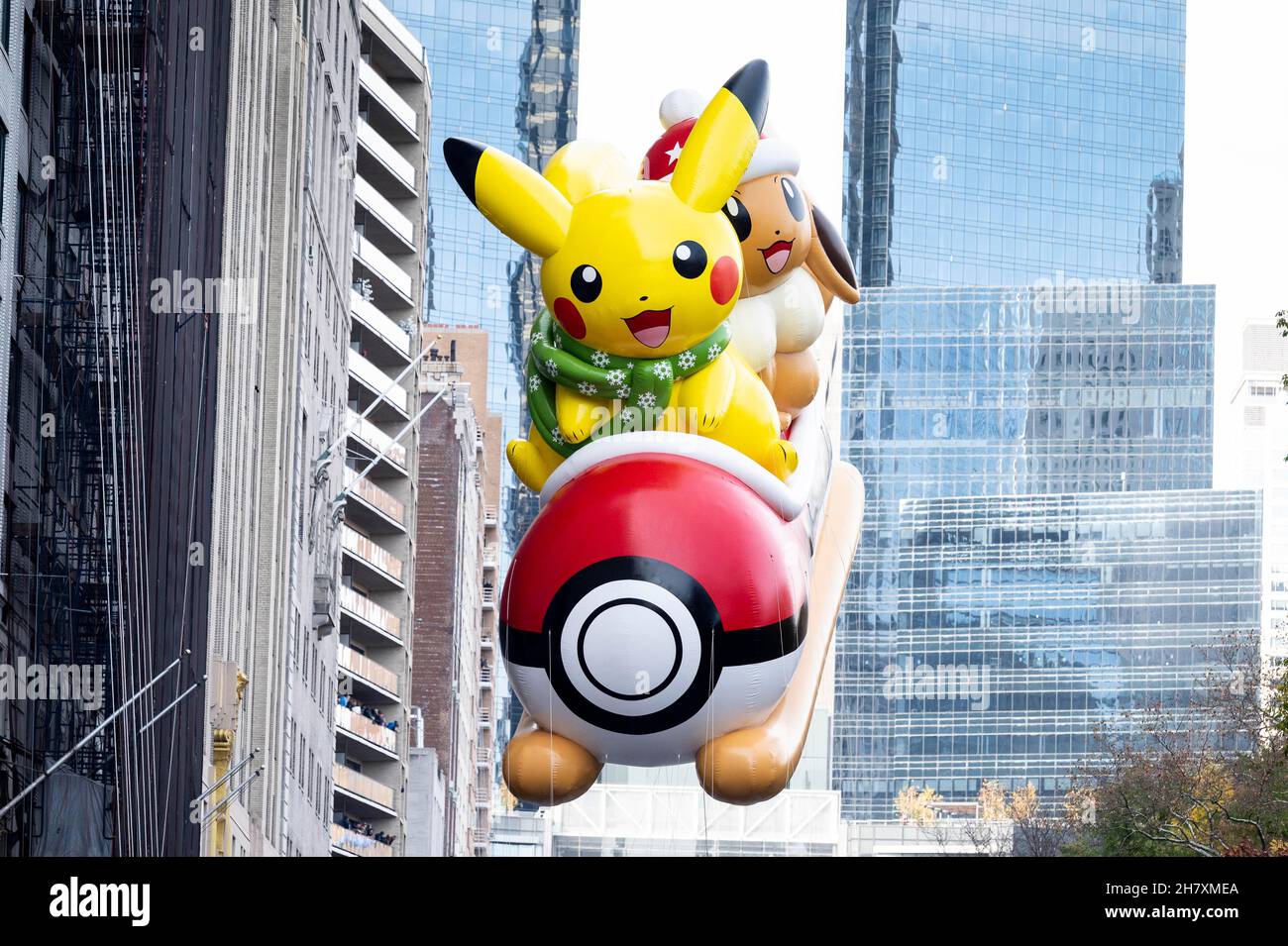 Pikachu and Eevee feature in the Macy's Thanksgiving Day Parade (Video) -  My Nintendo News