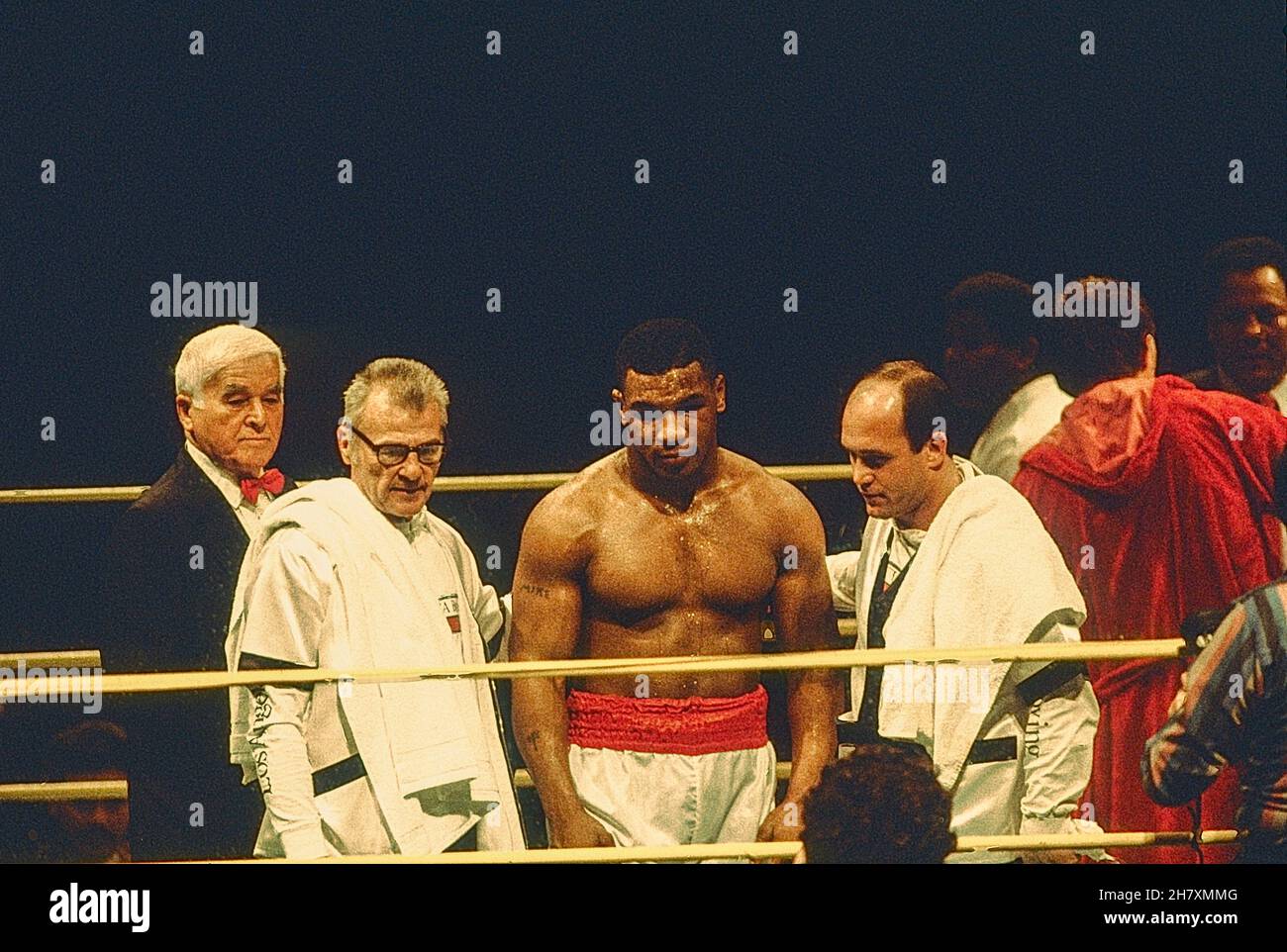 Mike Tyson vs. Steve Zouski fight with trainer Kevin Rooney at the