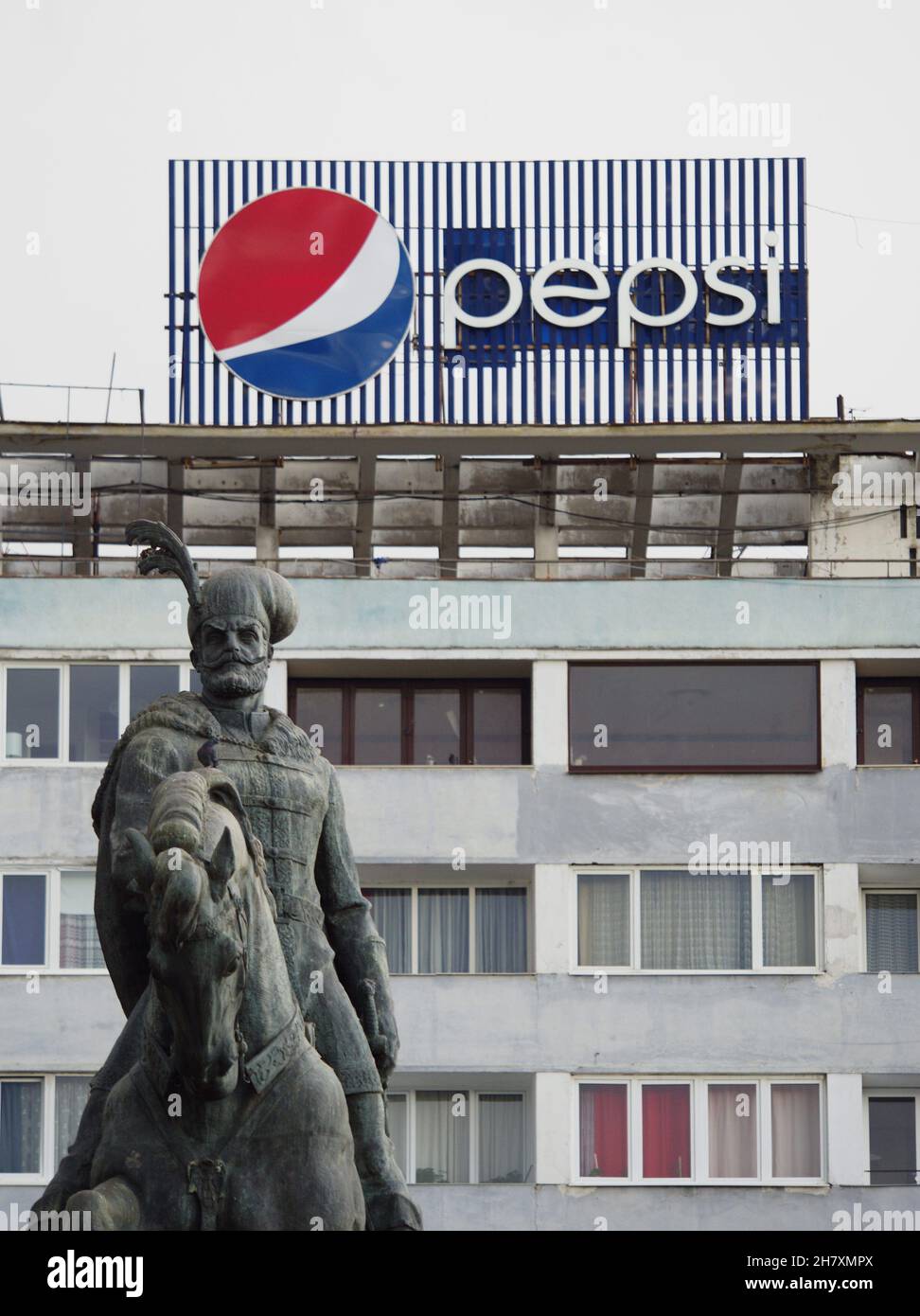 Statuia Mihai Viteazul in Cluj, Romania Stock Photo