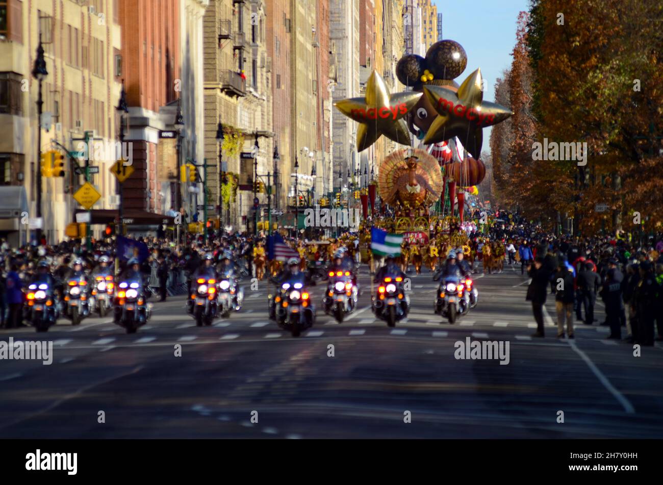 New York, USA. 25th Nov, 2021. A turkey figure with performers seen during the 95th annual Macy's Thanksgiving Day Parade in New York City on November 25, 2021. (Credit Image: © Ryan Rahman/Pacific Press via ZUMA Press Wire) Stock Photo